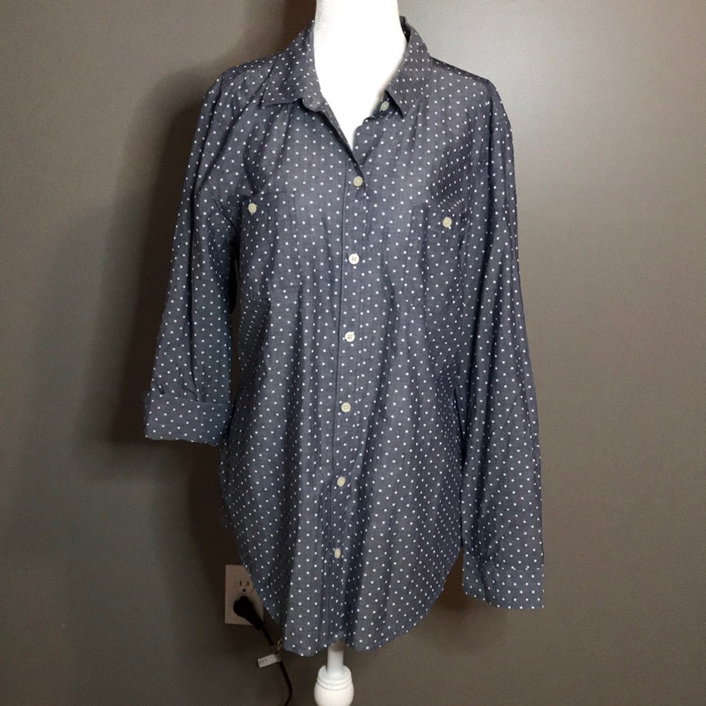 Old Navy button down shirt